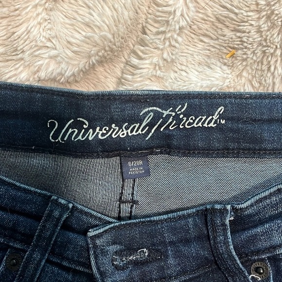 Universal Thread Womens Dark Wash Skinny Jeans Distressed Raw Hem 6/28R Indigo - Picture 4 of 4